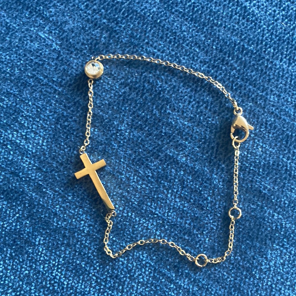 Cross Bracelet With Rhinestone